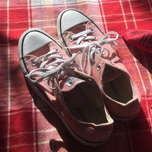 Pink converse